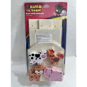 Build and Grow Barn With Animals Kit NIB Lowe’s Cow Chicken Pig and Dog DIY Kids